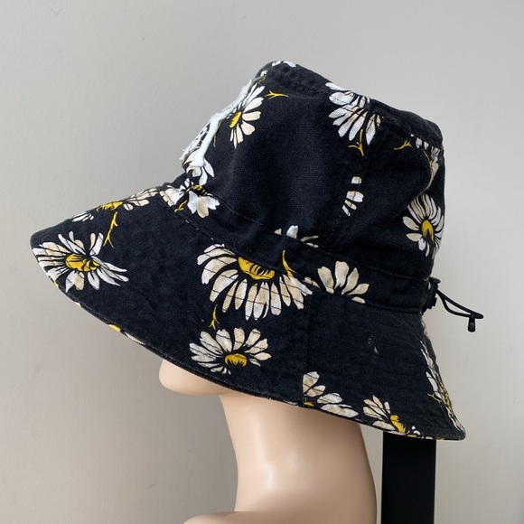 R13 Bucket Hat - Picture 12 of 14